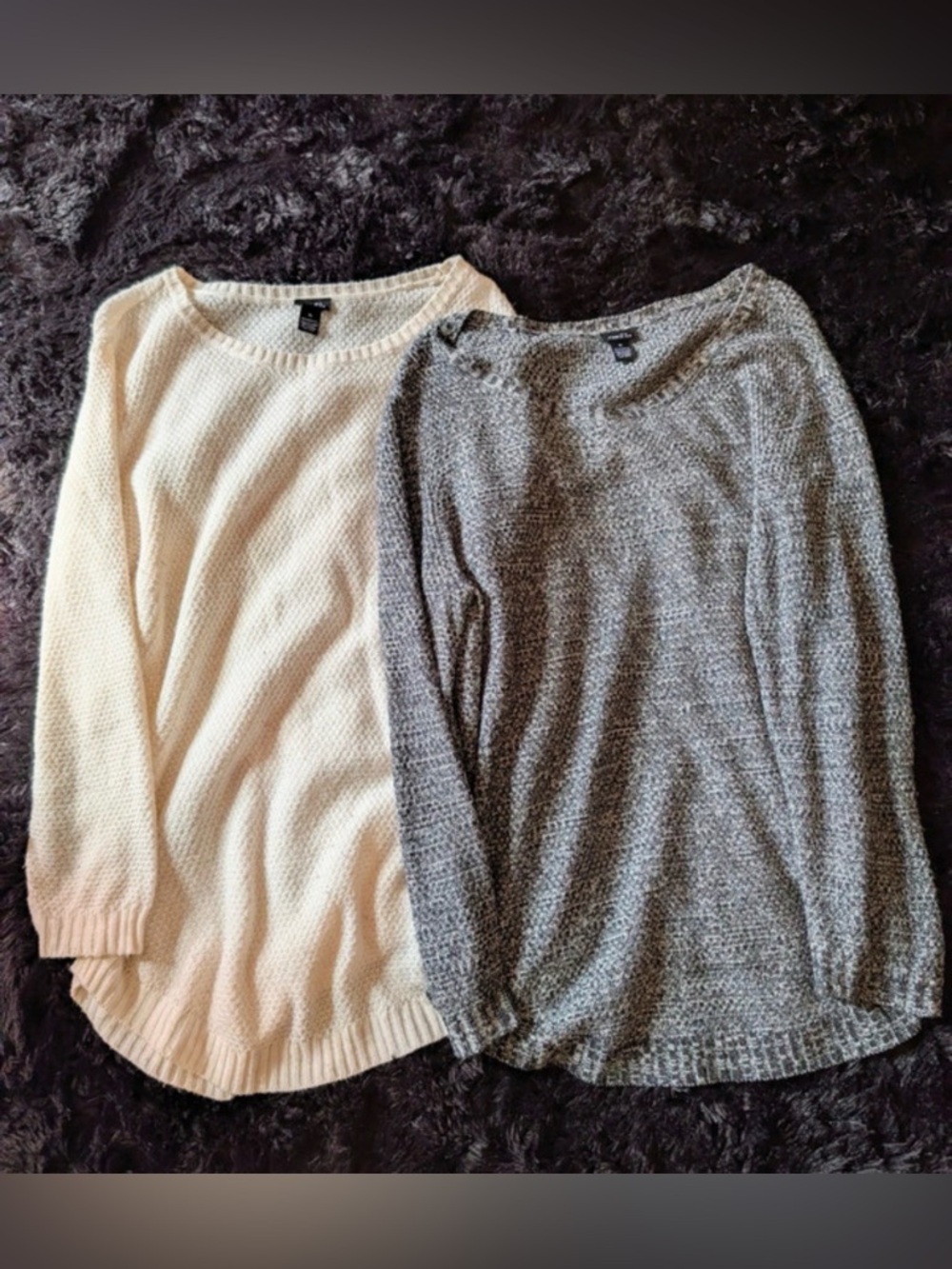 2 Cozy Women’s Crewneck Sweaters Size XL Cream Gray Super Soft